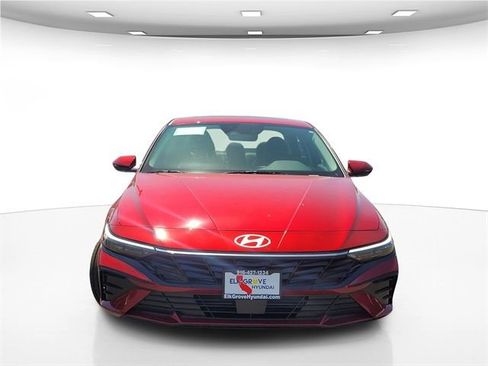 New 2025 Hyundai Elantra Limited image 2