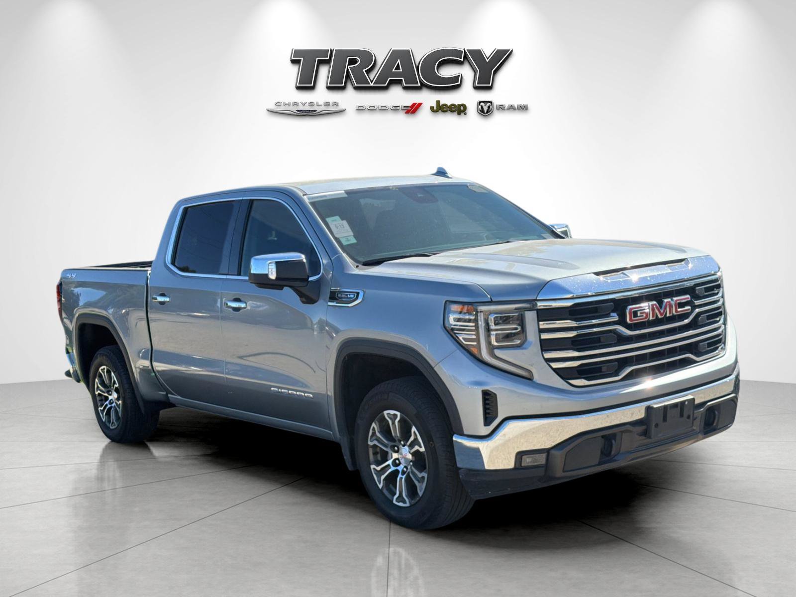 Used 2026 GMC Sierra 1500 SLT AWD/4WD image 2