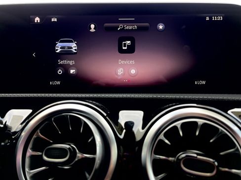 Used 2025 Mercedes-Benz CLA 250 4MATIC image 28