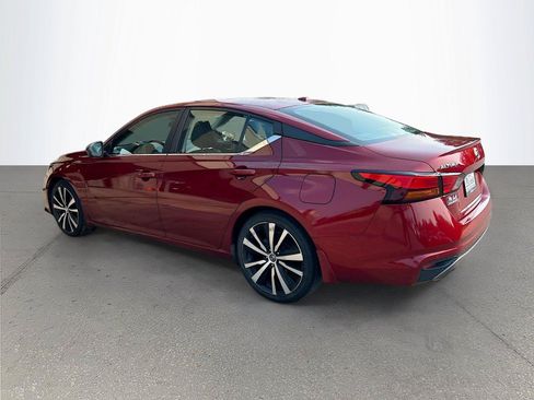 Used 2020 Nissan Altima 2.5 SR FWD image 6