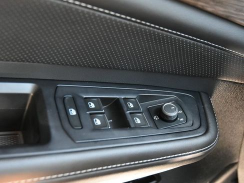Used 2025 Volkswagen Atlas SEL Premium R-Line AWD/4WD image 28