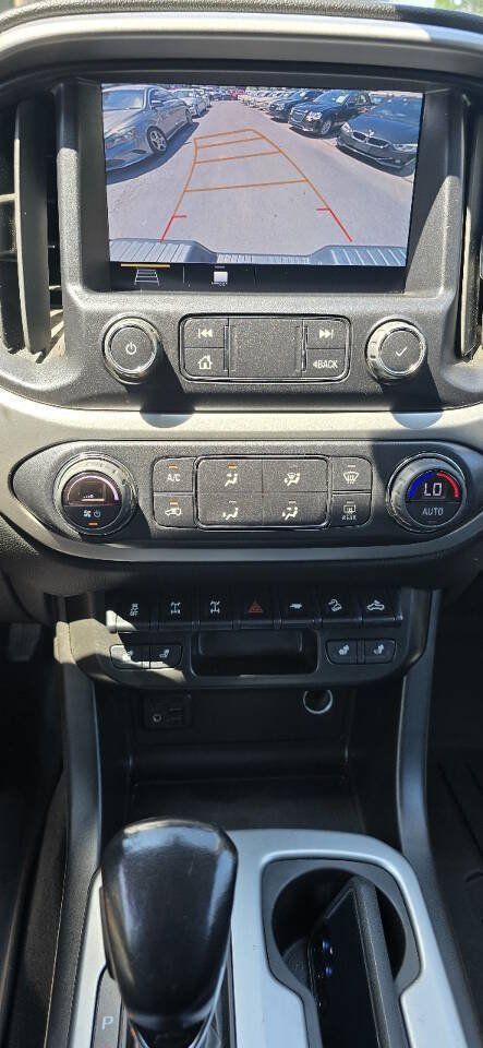 Used 2022 Chevrolet Colorado ZR2 w/ ZR2 Midnight Special Edition AWD/4WD image 26