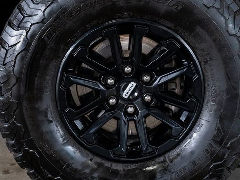 Used 2025 Ford F150 Raptor image 10