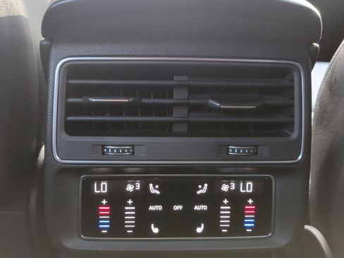 Certified 2022 Audi SQ7 Prestige w/ Prestige Package image 22