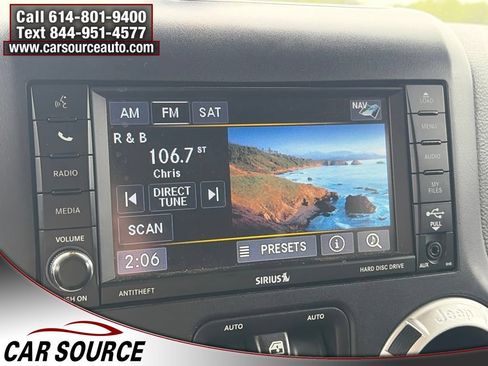 Used 2016 Jeep Wrangler Unlimited Rubicon AWD/4WD image 17