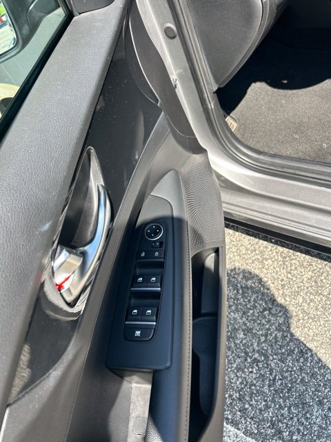 Used 2023 Kia Forte GT-Line w/ GT-Line Technology Package FWD image 7