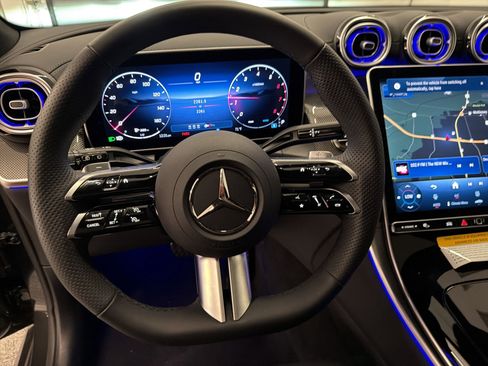 Used 2026 Mercedes-Benz GLC 300 4MATIC image 17