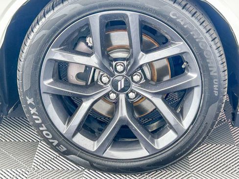 Used 2019 Dodge Challenger R/T w/ Blacktop Package image 11