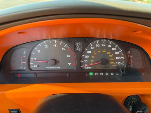 Used 2002 Toyota 4Runner SR5 image 15