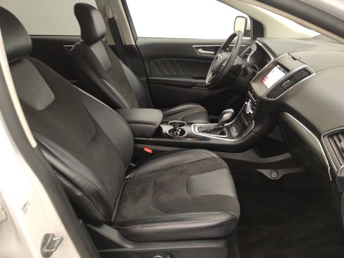 Used 2017 Ford Edge Sport w/ Technology Package AWD/4WD image 21