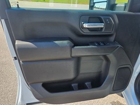 Used 2025 GMC Sierra 2500 Pro AWD/4WD image 10