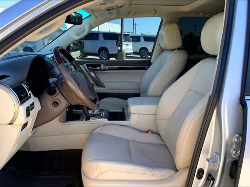 Used 2016 Lexus GX 460 image 7