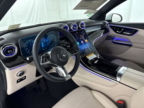 New 2026 Mercedes-Benz GLC 350e 4MATIC image 4