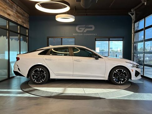 Used 2022 Kia K5 GT-Line FWD image 2