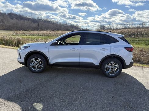 New 2026 Ford Escape ST-Line w/ Cold Weather Package image 2