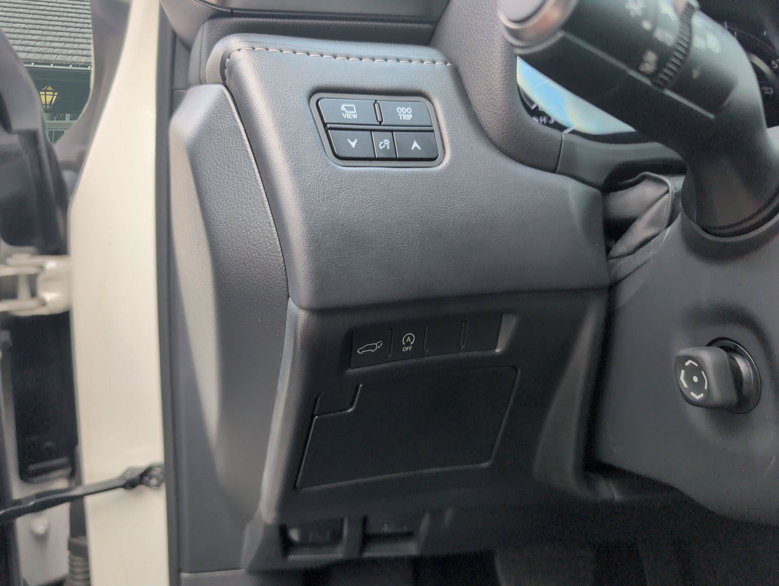 Used 2024 Lexus LX 600 4WD w/ Appearance Package image 13
