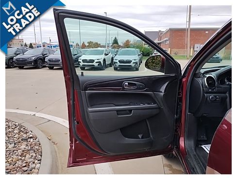 Used 2017 Buick Enclave Leather image 17