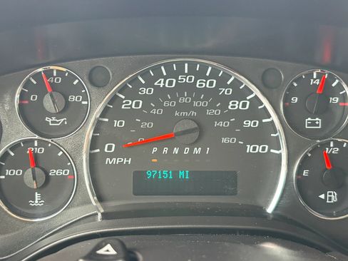 Used 2020 GMC Savana 2500 w/ Driver Convenience Package RWD image 26