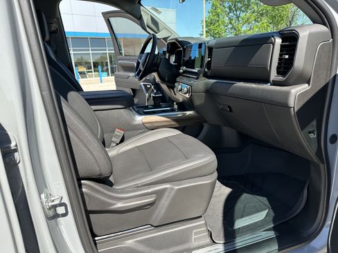 Used 2025 Chevrolet Silverado 1500 RST w/ All Star Edition Plus AWD/4WD image 34