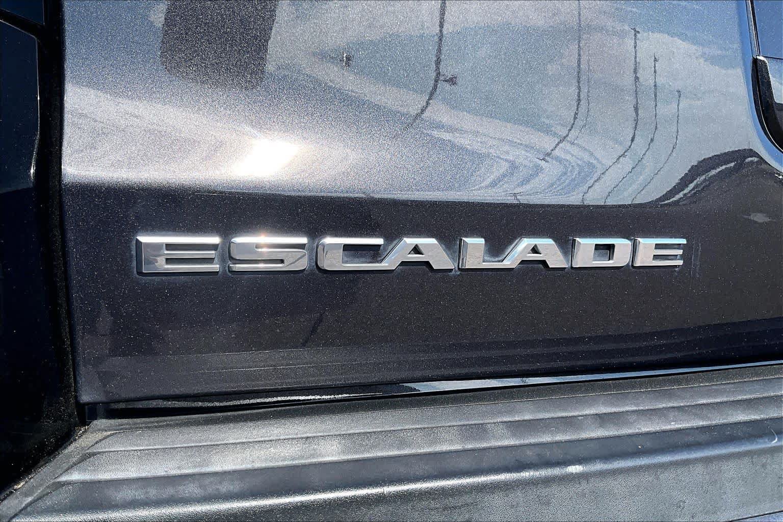 Used 2017 Cadillac Escalade ESV Premium Luxury AWD/4WD image 30