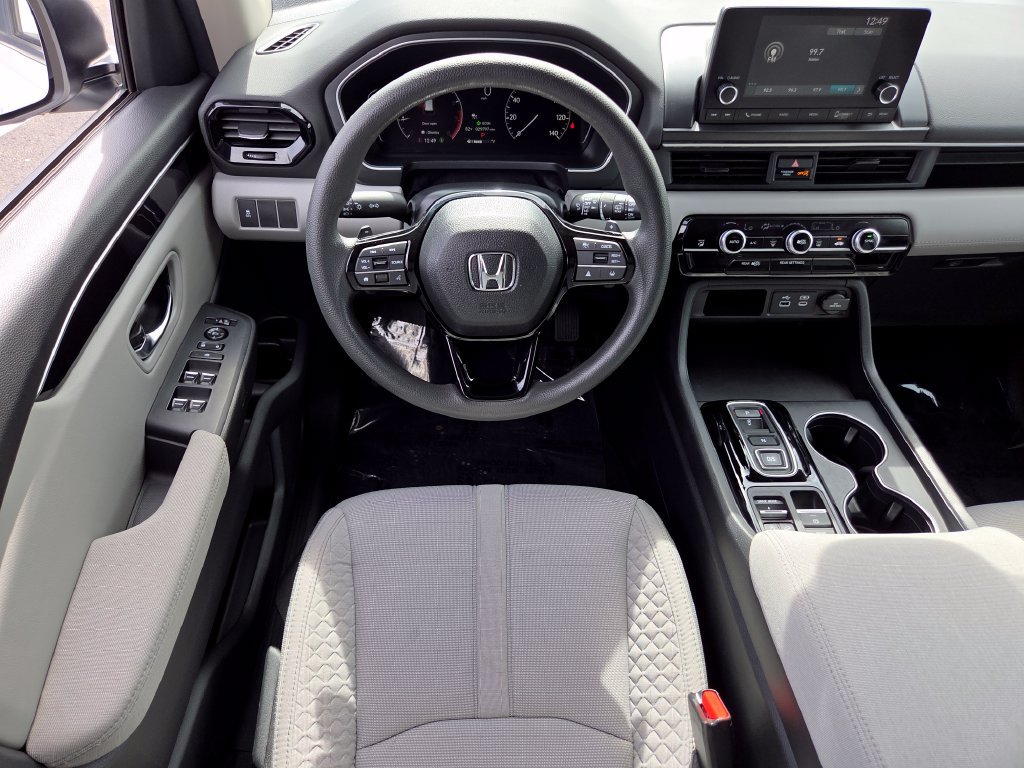 Certified 2024 Honda Pilot LX image 29