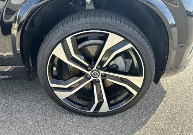 Certified 2024 Volvo XC90 B6 Ultimate w/ Protection Package Premier AWD/4WD image 8