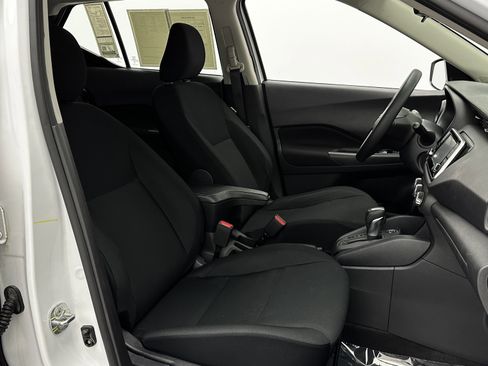 Used 2024 Nissan Kicks S image 32