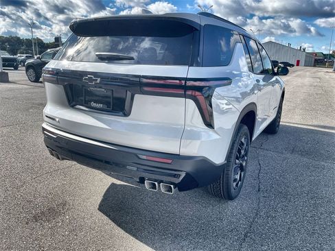New 2026 Chevrolet Traverse LT w/ Midnight/Sport Edition image 8