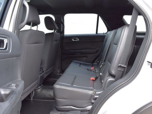 Used 2017 Ford Explorer 4WD Police Interceptor w/ Ultimate Wiring Package image 23