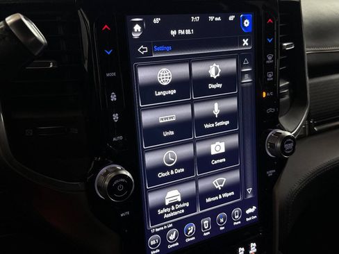 Used 2020 RAM 2500 Limited AWD/4WD image 72