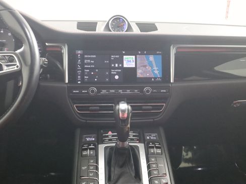 Certified 2019 Porsche Macan S AWD/4WD image 19