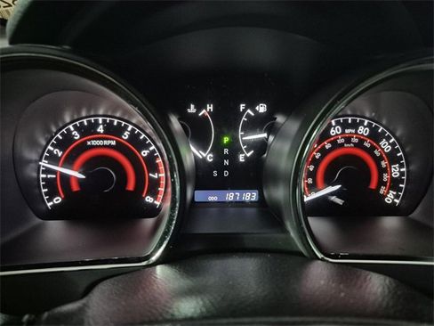 Used 2012 Toyota Highlander Limited image 31