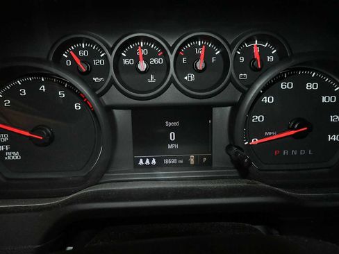 Used 2024 Chevrolet Silverado 1500 Custom AWD/4WD image 17