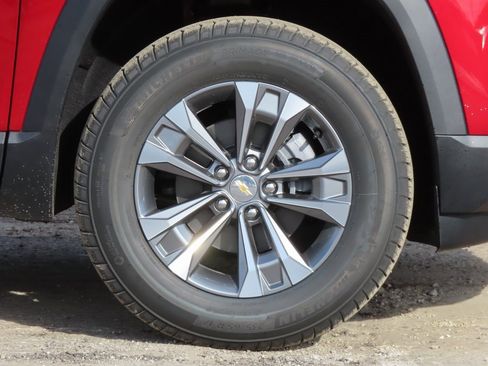 New 2026 Chevrolet Equinox LT w/ LPO, Floor Liner Package image 16