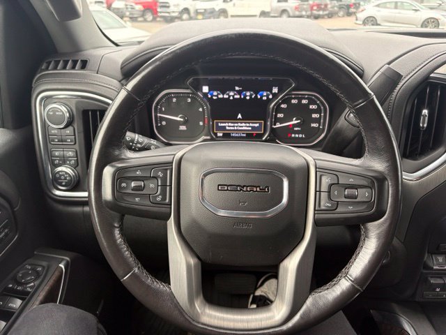 Used 2022 GMC Sierra 2500 Denali w/ Denali Ultimate Package AWD/4WD image 18