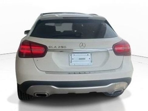 Used 2019 Mercedes-Benz GLA 250 image 8