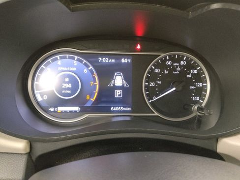 Used 2021 Nissan Versa SV image 23