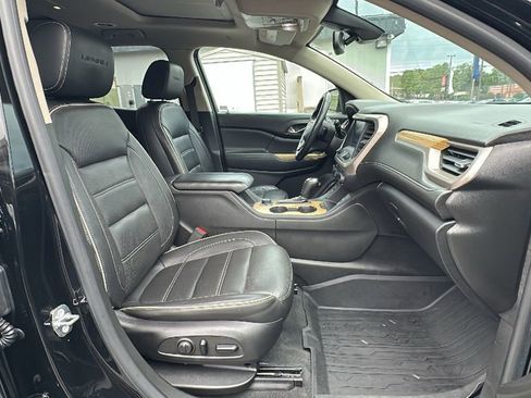 Used 2017 GMC Acadia Denali w/ Technology Package image 15