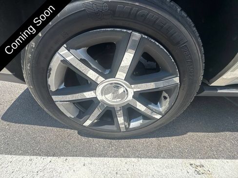 Used 2015 Cadillac Escalade ESV Premium RWD image 14