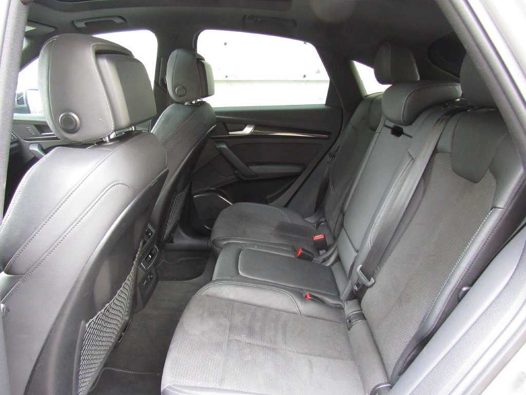 Used 2022 Audi SQ5 Premium Plus w/ Premium Plus Package AWD/4WD image 15