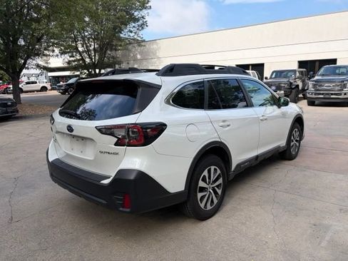 Used 2021 Subaru Outback Premium AWD/4WD image 7