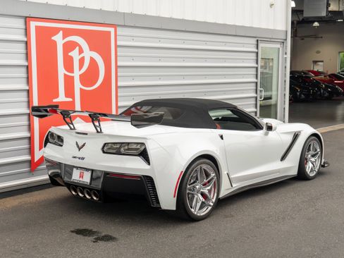 Used 2019 Chevrolet Corvette ZR1 RWD image 47