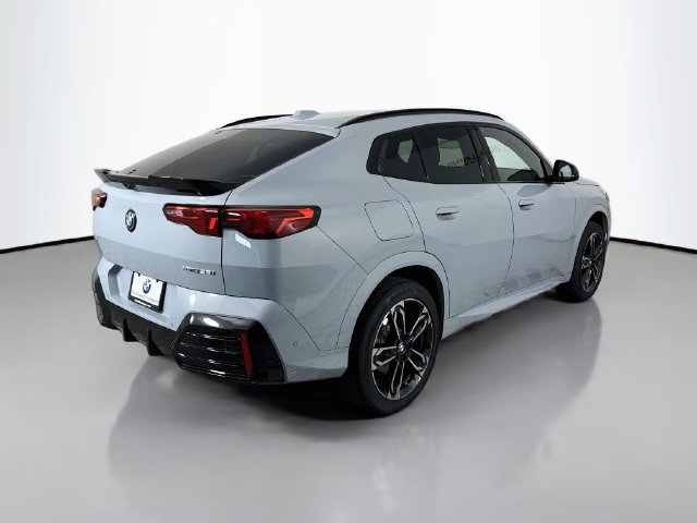 Used 2026 BMW X2 xDrive28i w/ Technology Package AWD/4WD image 7