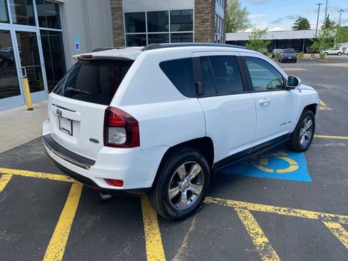 Used 2016 Jeep Compass High Altitude AWD/4WD image 4