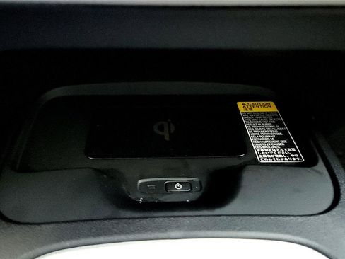 Used 2025 Toyota Corolla LE w/ LE Premium Package image 34