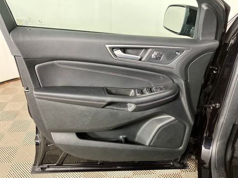 Certified 2024 Ford Edge Titanium image 23