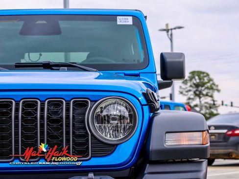 Used 2026 Jeep Wrangler Sport S image 5