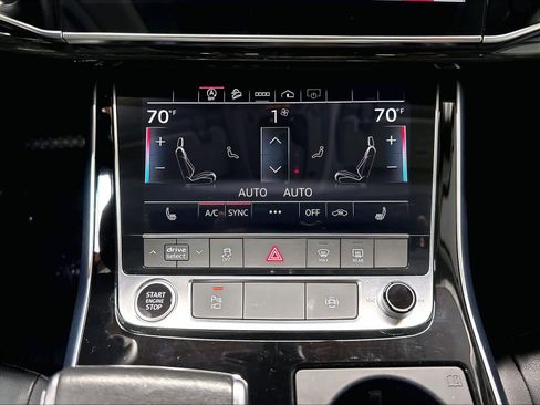 Used 2023 Audi Q7 3.0T Premium Plus w/ Premium Plus Package AWD/4WD image 32