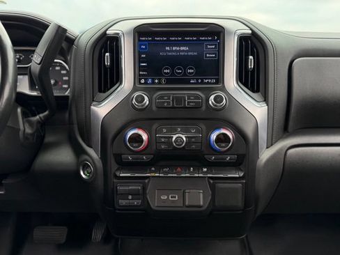 Used 2021 GMC Sierra 1500 SLE AWD/4WD image 19