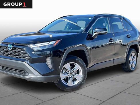 Used 2024 Toyota RAV4 XLE image 1